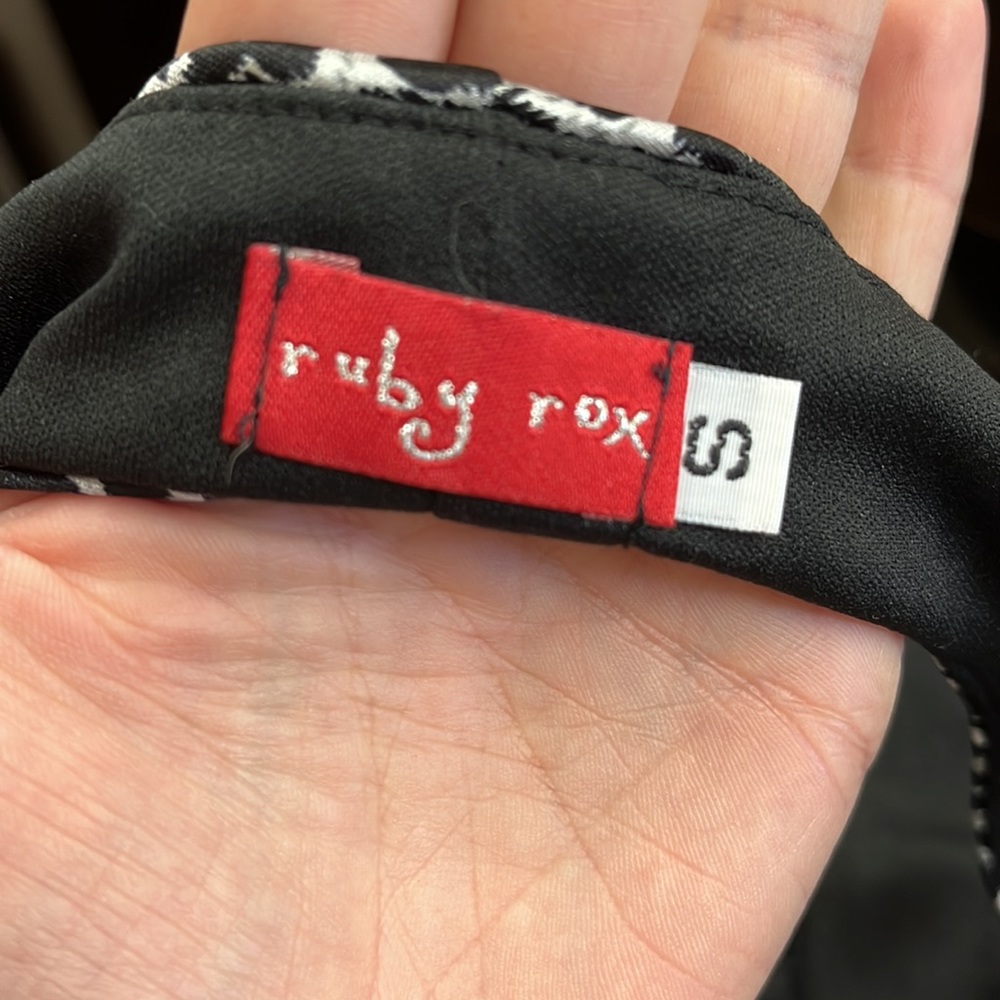 Ruby Rox Dress - Picture 4 of 8